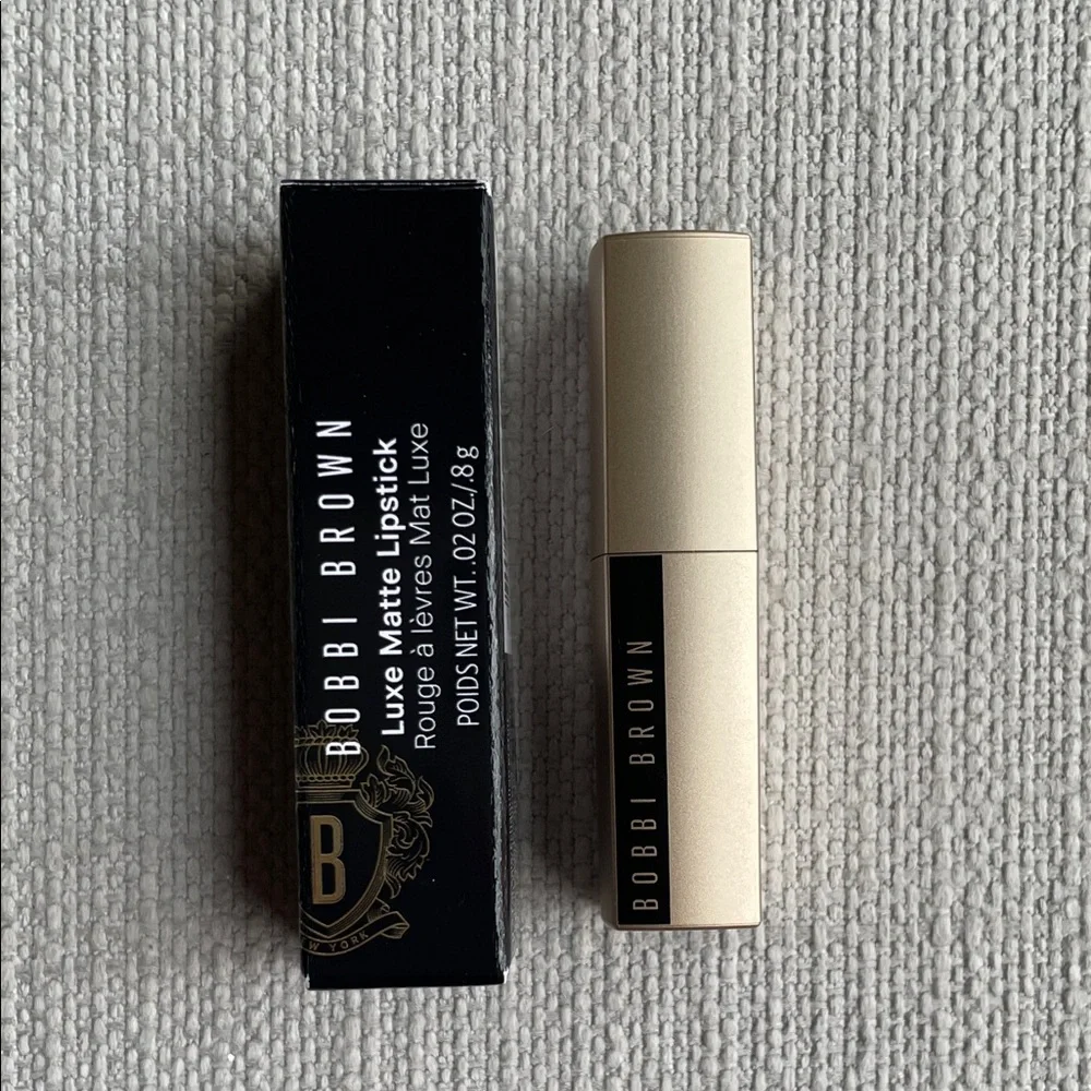 Bobbi Brown Luxe Matte Lipstick mini - claret 04